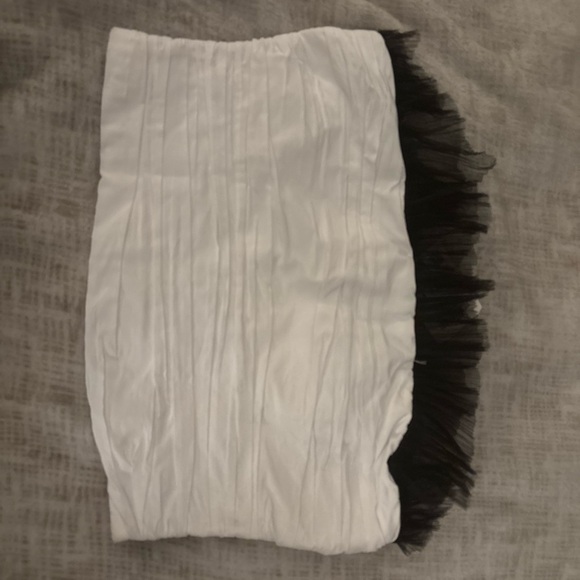 Zara Black and White Strapless Crop Top - Picture 3 of 4